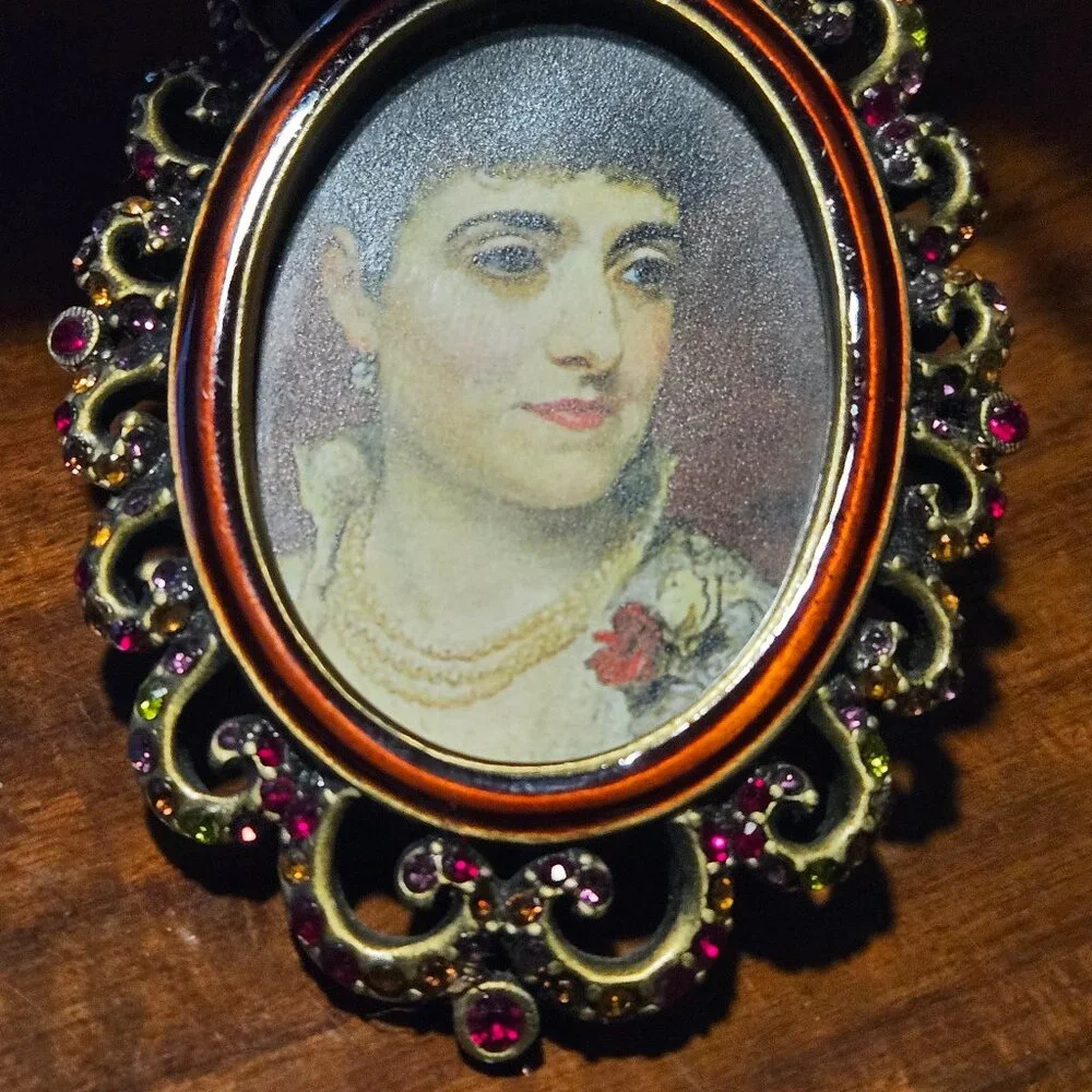 RARE VINTAGE JAY STRONGWATER OVAL CRYSTAL ENAMEL HANGING MINI FRAME ORNAMENT